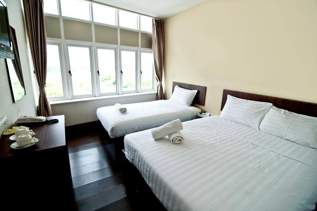 101 Lake View Hotel Puchong Exterior foto