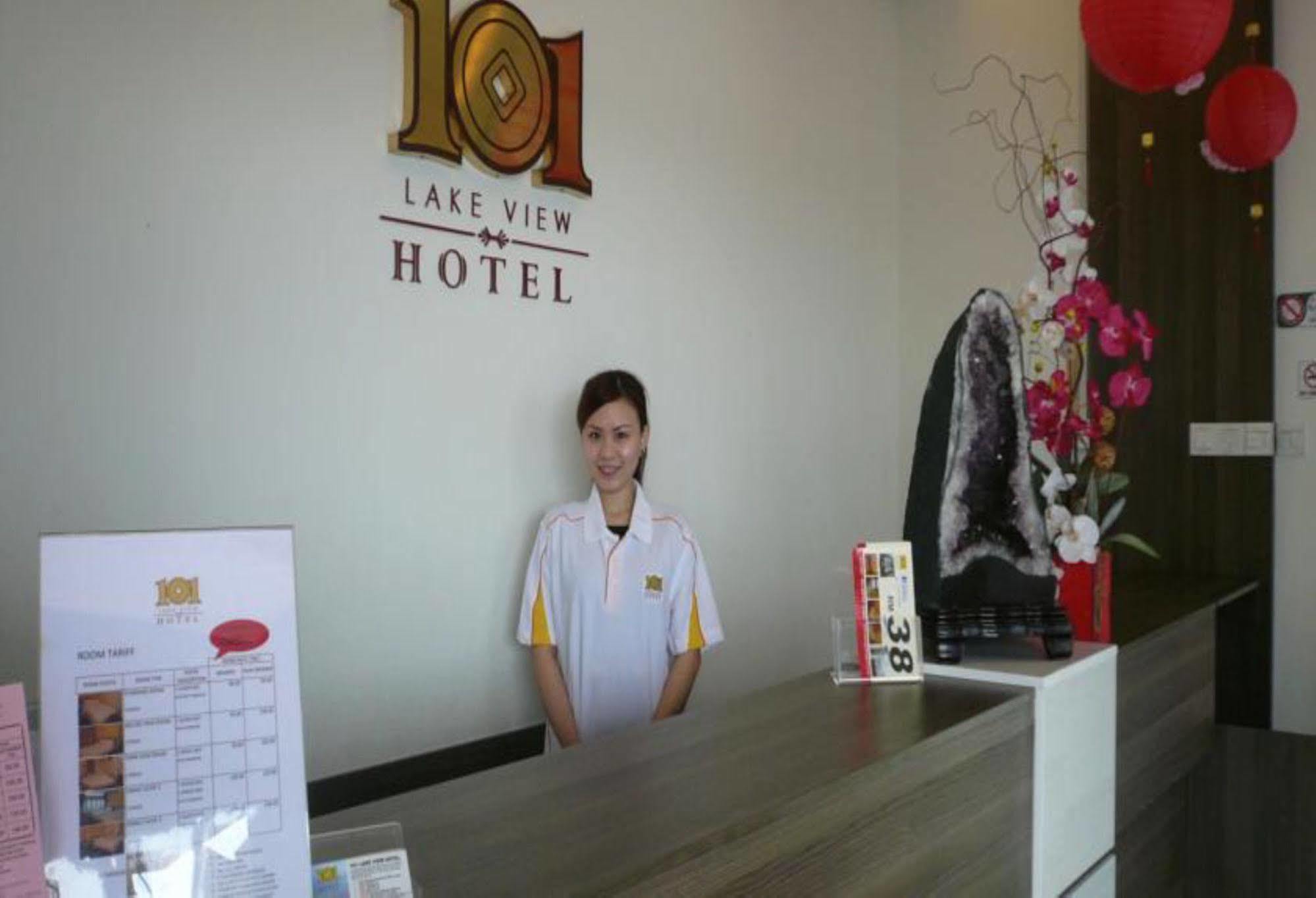 101 Lake View Hotel Puchong Exterior foto